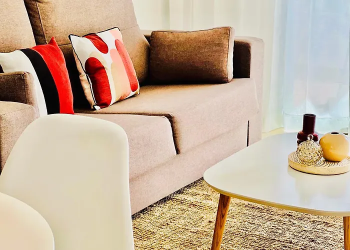 Canaryislandshost L Mar